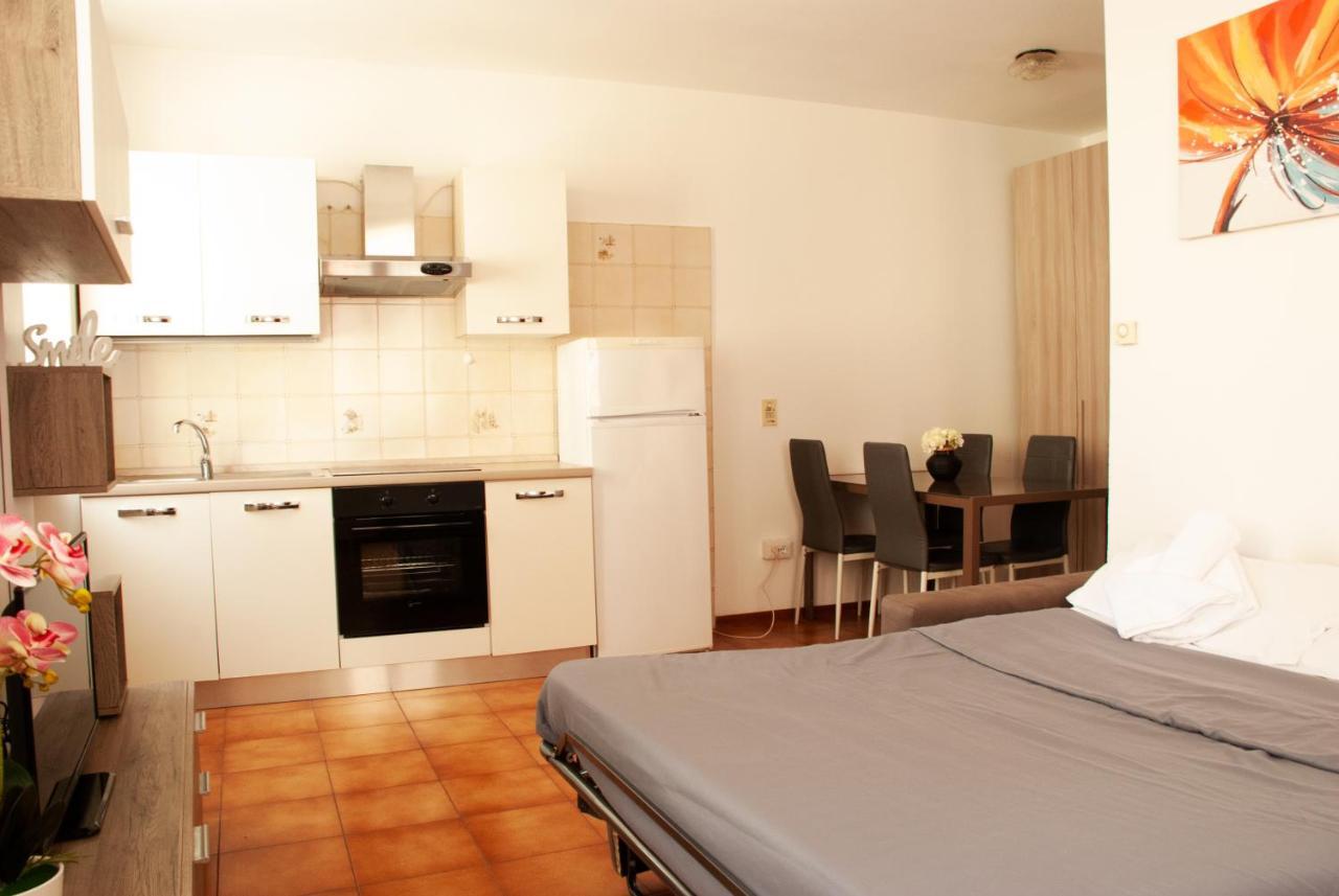 Apartamento Take It Easy Riva del Garda Exterior foto